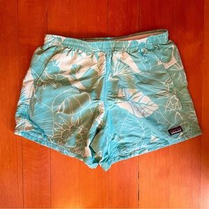 Patagonia Baggies Shorts 5” Aqua Blue Hawaiian Print